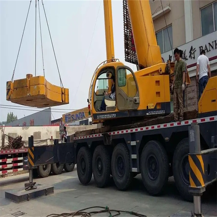 昭平当地吊车出租|机器吊装|75吨|工厂搬迁服务